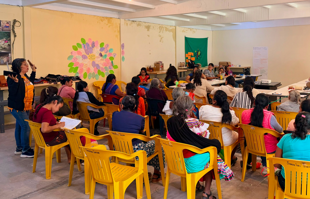 iala-mujeres_02